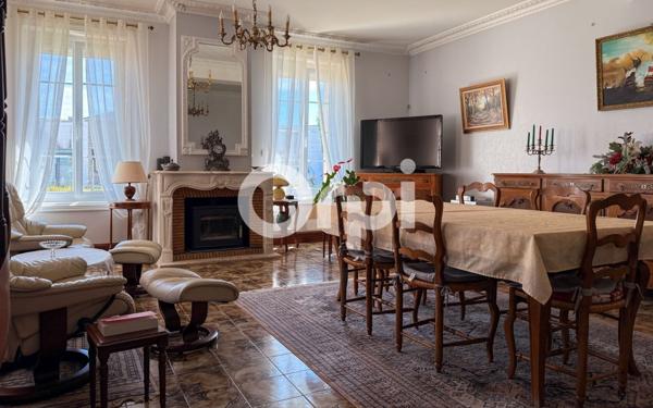 Maison à vendre    7 pièces •  Breuil-Magné