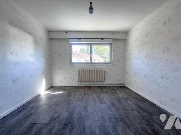 Maison type bâtir à Vendre à Coudekerque-Branche, secteur Petit Stendaam, dans une rue calme et...