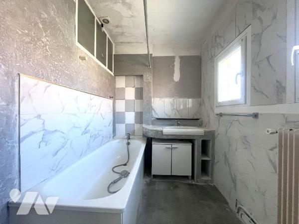 Maison type bâtir à Vendre à Coudekerque-Branche, secteur Petit Stendaam, dans une rue calme et...