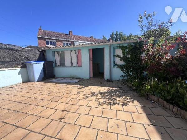 Maison type bâtir à Vendre à Coudekerque-Branche, secteur Petit Stendaam, dans une rue calme et...