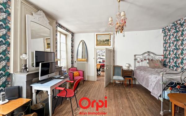 Maison à vendre    7 pièces •  Hérisson