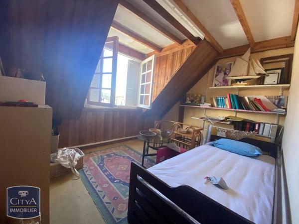 Maison à vendre 6 pièces 185m² Sainte-Suzanne (97441)
