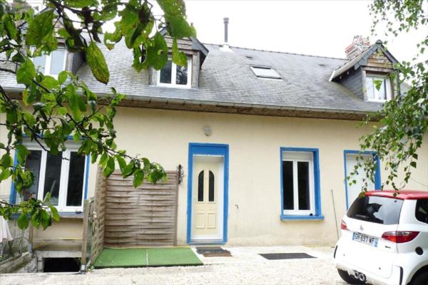 Maison à vendre à Champgenéteux en Mayenne (53160), ref : 53075DLS24023
