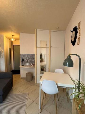 Appartement 1 pièce                                        - 44000 Nantes Réf : 12157