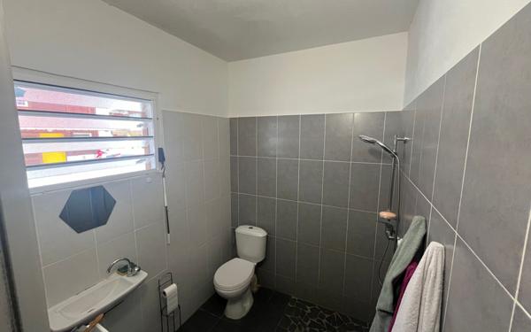 Appartement à vendre    3 pièces •  Cayenne