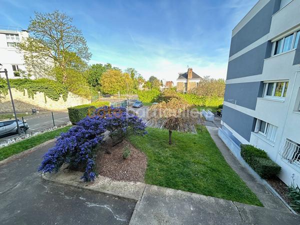 Vente Appartement62 m² - 3 Pièces - VILLENEUVE LE ROI (94290)