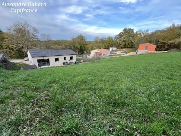 Maison de plain-pied - 2 chambres - Terrasse - Jardin clôturé