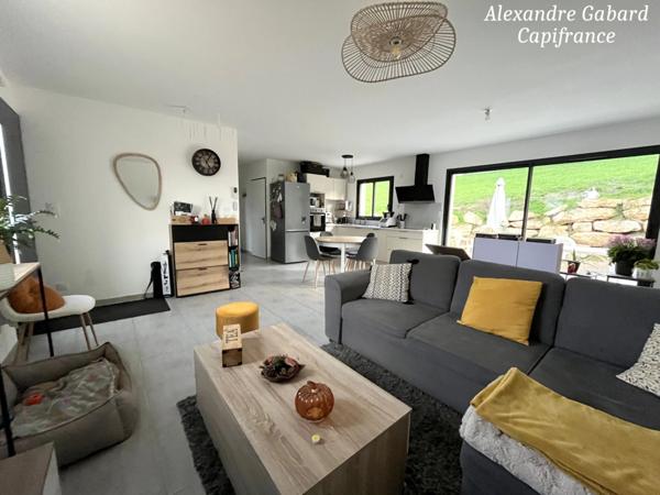 Maison de plain-pied - 2 chambres - Terrasse - Jardin clôturé