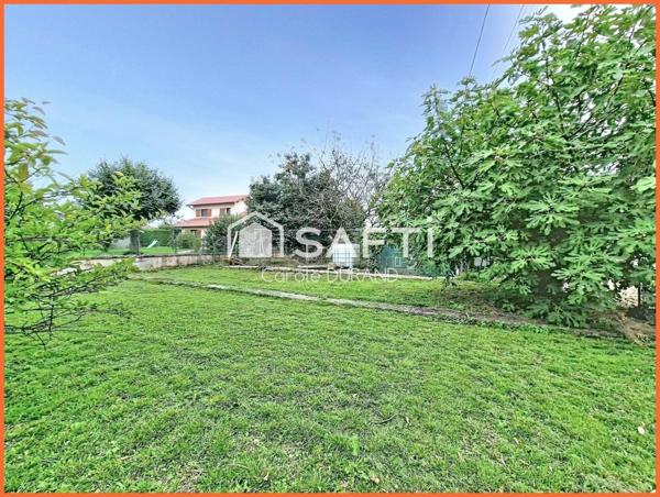 Maison à fort potentiel sur 809?m² de terrain