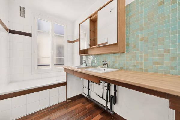 Appartement Paris 9 e - MARTYRS / RUE DE L'AGENT BAILLY