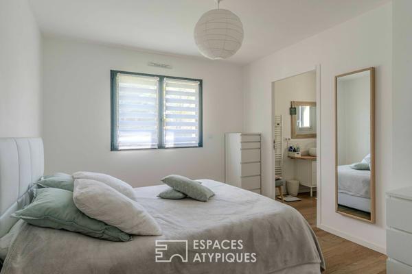 Maison d’architecte avec volumes généreux et piscine