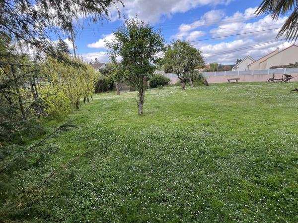 Terrain constructible de 498 m²