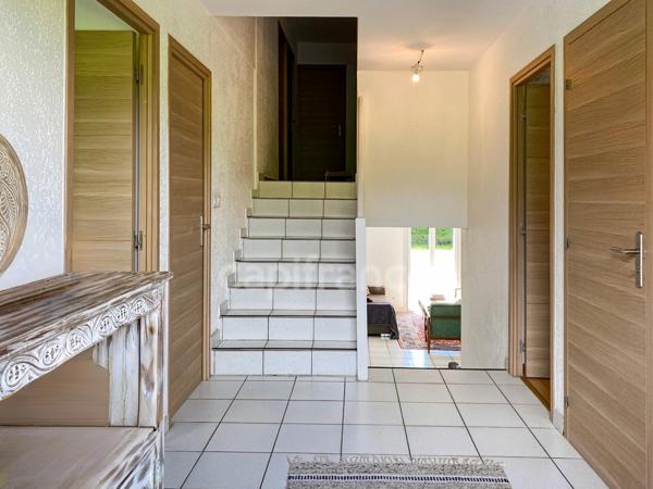 Maison à vendre 6 pièces PREVESSIN MOENS (01)