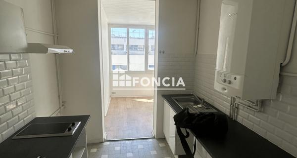 À vendre Appartement 4 pièces 70 m² - Marseille 13008