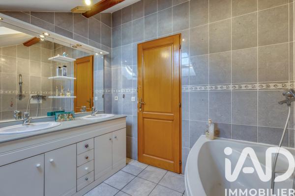 Maison à vendre 5 pièces 120 m² Allevard