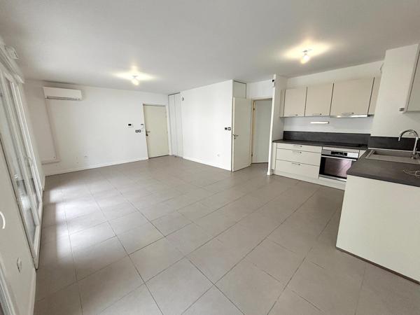 Magnifique appartement T3 avec terrasse couverte et