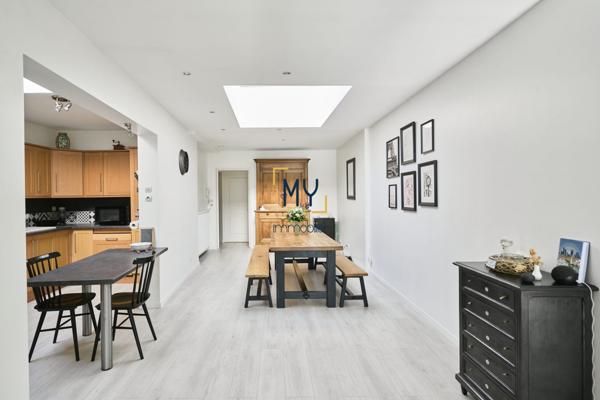 MAGNIFIQUE 1930 AVEC GARAGE - CENTRE DE SAINT-ANDRE-LEZ-LILLE