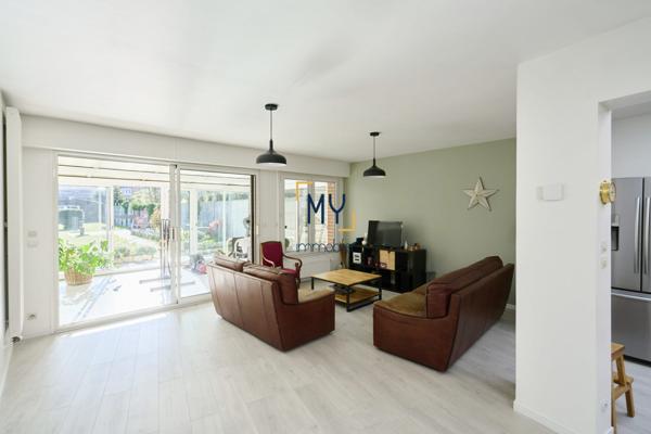 MAGNIFIQUE 1930 AVEC GARAGE - CENTRE DE SAINT-ANDRE-LEZ-LILLE