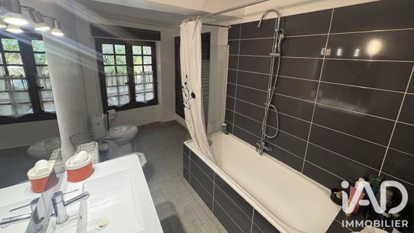 Maison à vendre 5 pièces 167,35 m² Pierrefeu-du-Var