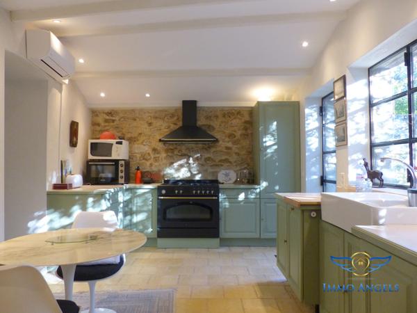 Magnifique maison de village 90m² avec jardin et piscine