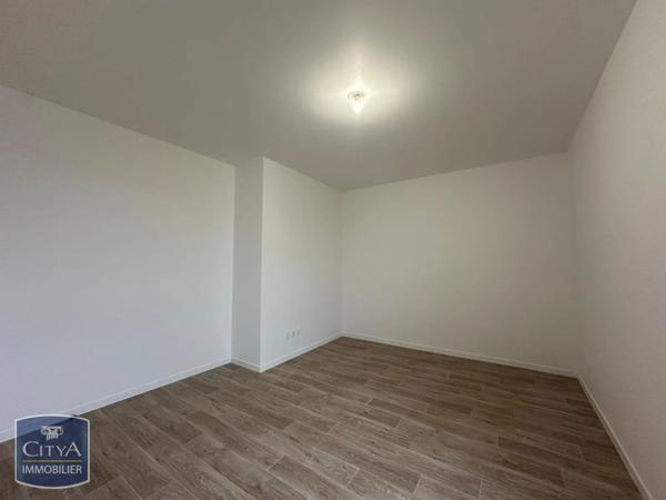 Appartement à louer 2 pièces 43.02m² Luisant (28600)