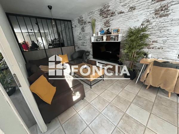 Location Appartement 2 pièces 43 m² - 5 IMPASSE DES CHASSEURS Gignac La Nerthe 13180