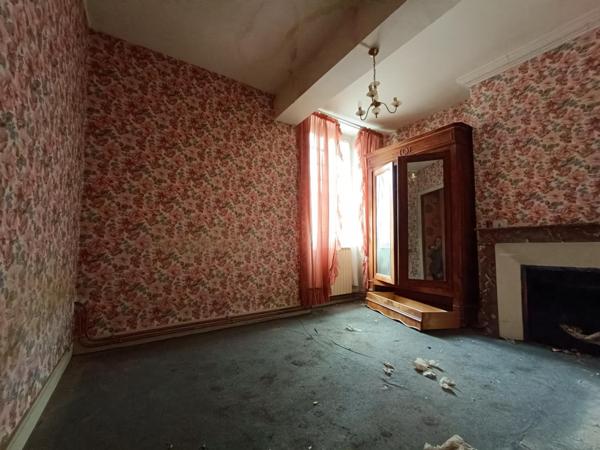 Maison de Bourg au coeur d'un village à restaurer