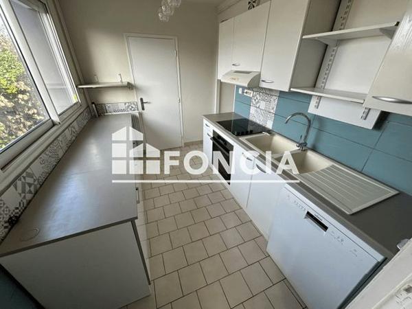 Location Appartement 4 pièces 69.71 m² - 2 RUE RAOUL PONTET Roman Sur Isere 26100