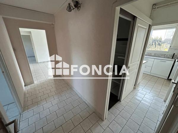 Location Appartement 4 pièces 69.71 m² - 2 RUE RAOUL PONTET Roman Sur Isere 26100