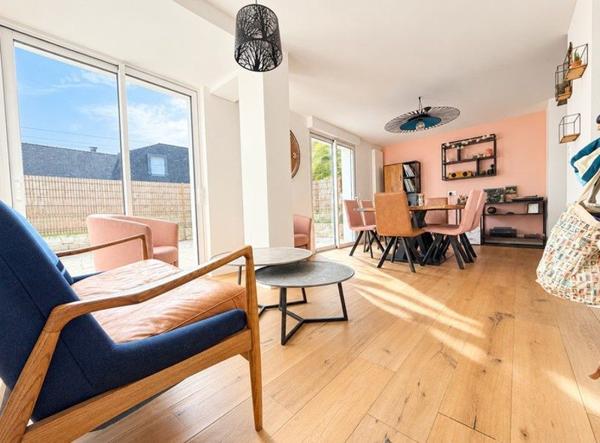 Maison à vendre 575 850 € Auray 6 p 120 m² DPE C