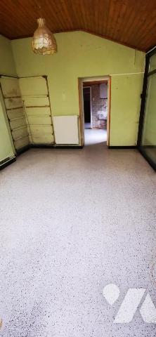 Ancien corps de ferme avec grange et pâtures