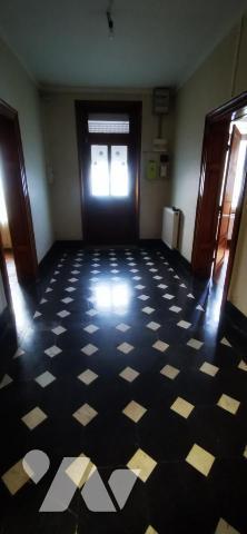 Ancien corps de ferme avec grange et pâtures