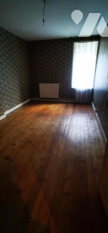 Ancien corps de ferme avec grange et pâtures