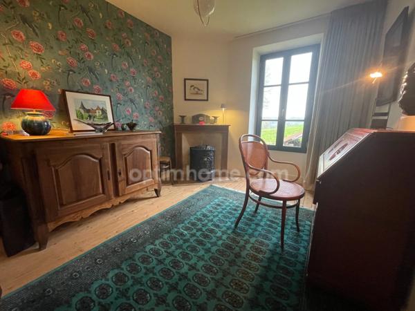 maison  de charme- granges attenantes et 3000 m2 de terrain