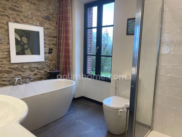 maison  de charme- granges attenantes et 3000 m2 de terrain