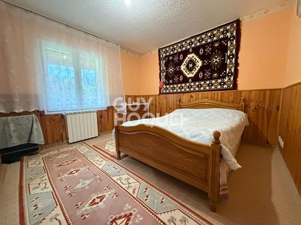 A 10 MN DE SAINT-DOULCHARD