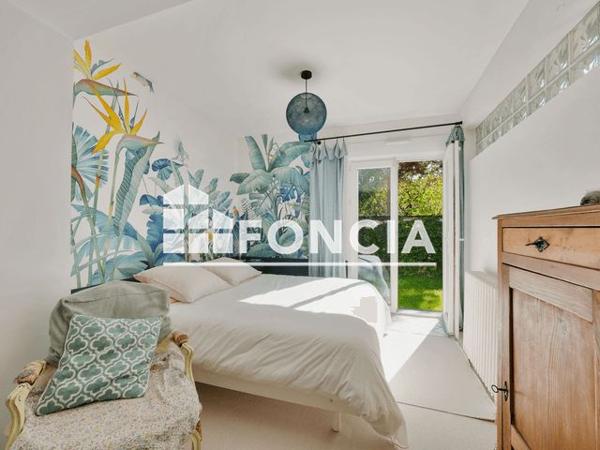 À vendre Maison 5 pièces 160 m² - Le Plessis-robinson 92350