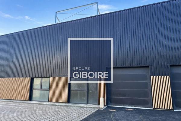 Local d'activites 222 m² à louer GOVEN (réf : 35.6797)