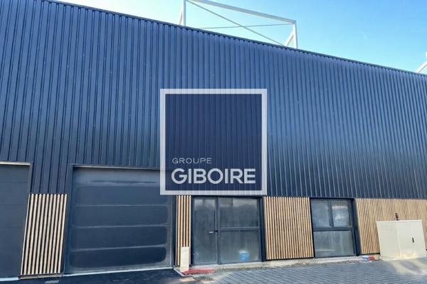 Local d'activites 222 m² à louer GOVEN (réf : 35.6797)