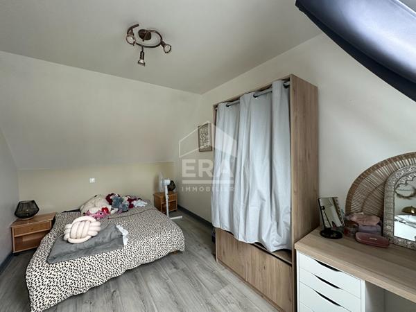 CHATEAUROUX - Quartier PMC - Immeuble avec trois appartements - Jardin clos