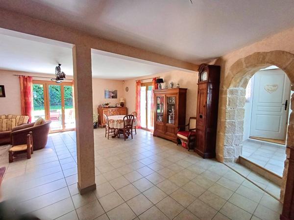 Vente 
Challes Les Eaux