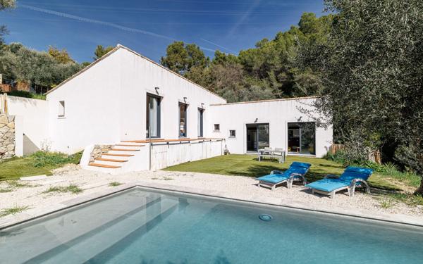 Maison à vendre    4 pièces •  Tourrette-Levens