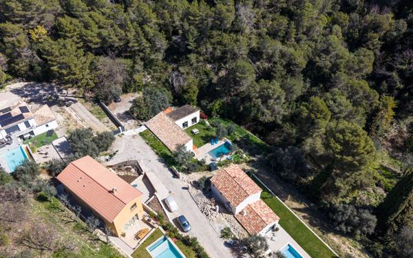 Maison à vendre    4 pièces •  Tourrette-Levens