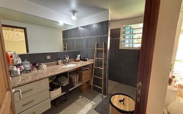 Maison à louer    4 pièces •  Sainte-Anne