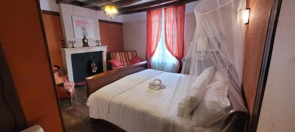Immobilier La Chartre-sur-le-Loir (72340) – Manoir 257m2 – 830 000 €