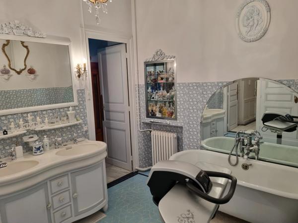 Immobilier La Chartre-sur-le-Loir (72340) – Manoir 257m2 – 830 000 €
