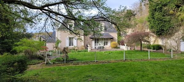 Immobilier La Chartre-sur-le-Loir (72340) – Manoir 257m2 – 830 000 €