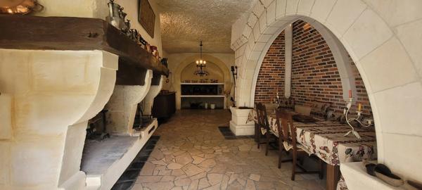 Immobilier La Chartre-sur-le-Loir (72340) – Manoir 257m2 – 830 000 €