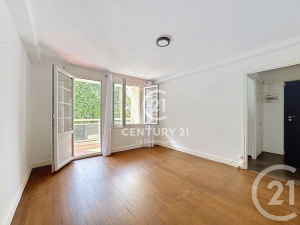 Appartement T3 à vendre  3 pièces - 56,68 m 2   LYON  - 69009