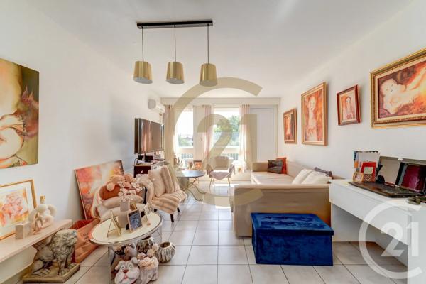 Appartement T3 à vendre  3 pièces - 56,68 m 2   LYON  - 69009